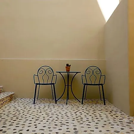 أجنحة فليريا فندق أويا