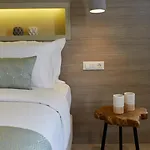 필레리아 스위트 4* 이아