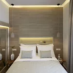 필레리아 스위트 호텔 4*