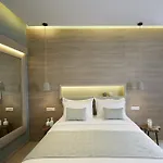 필레리아 스위트 호텔 4*